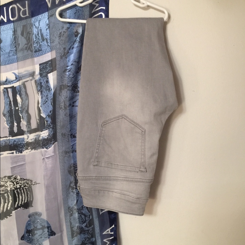 SOLD on MERcari Woman’s jeggings never worn